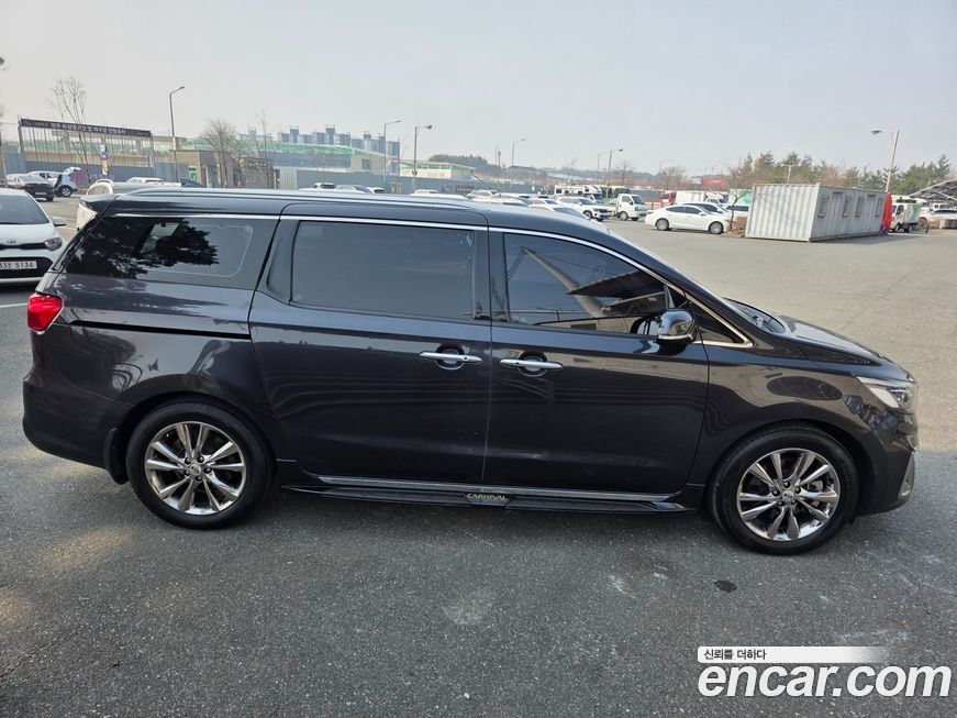 Kia Canival 2019
