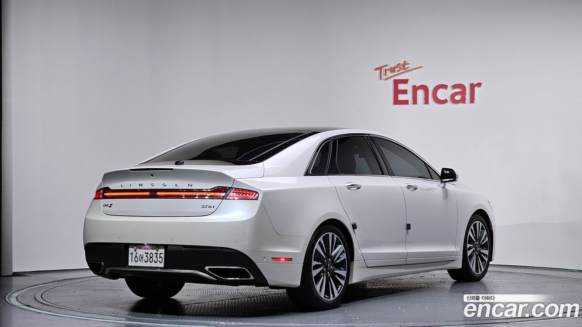 Lincoln MKZ 2019