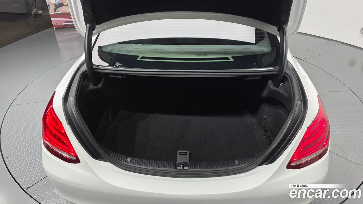 Mercedes-Benz C-Class 2017