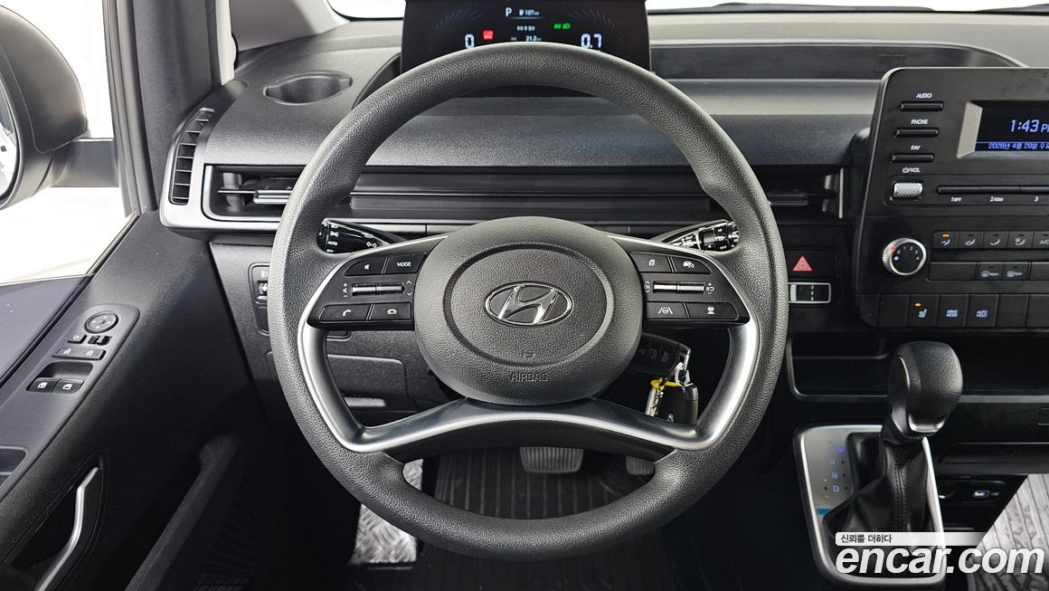 Hyundai Staria 2022