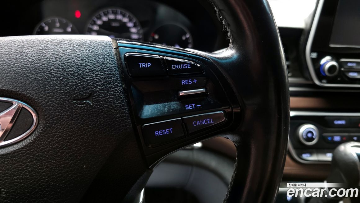 Hyundai Starex 2019