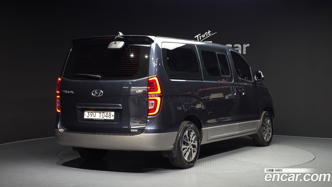Hyundai Starex 2019