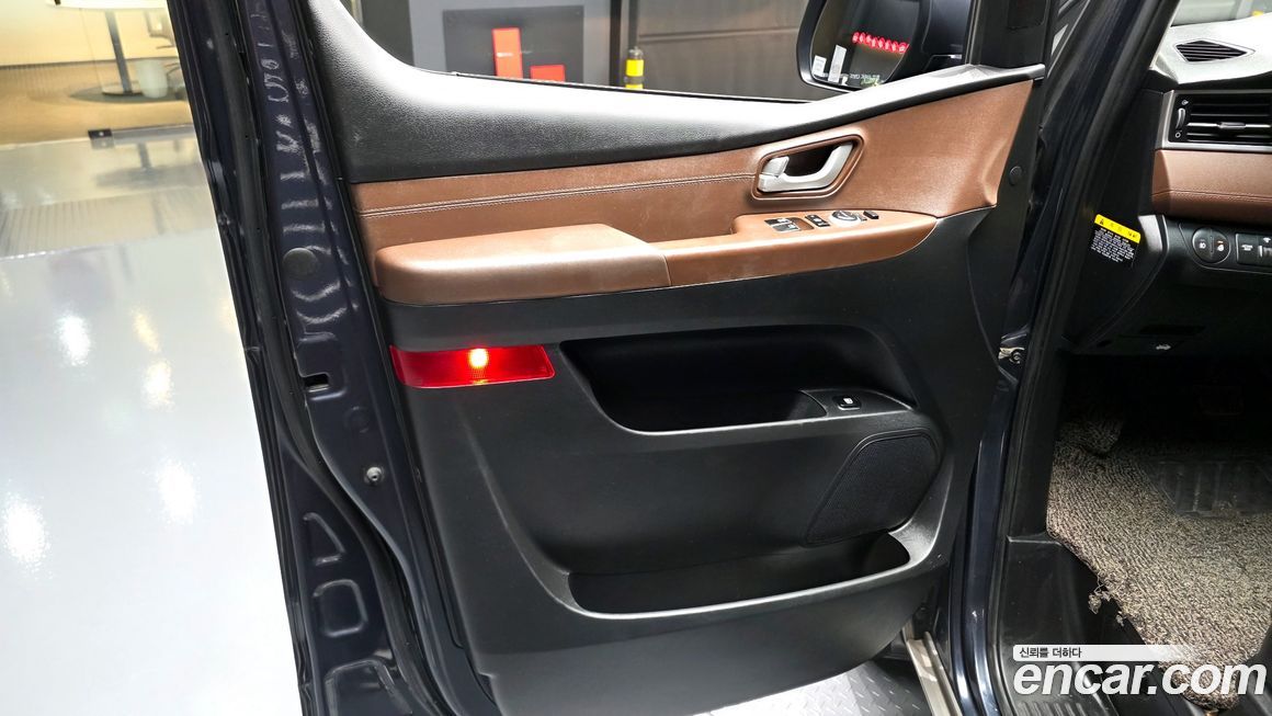 Hyundai Starex 2019