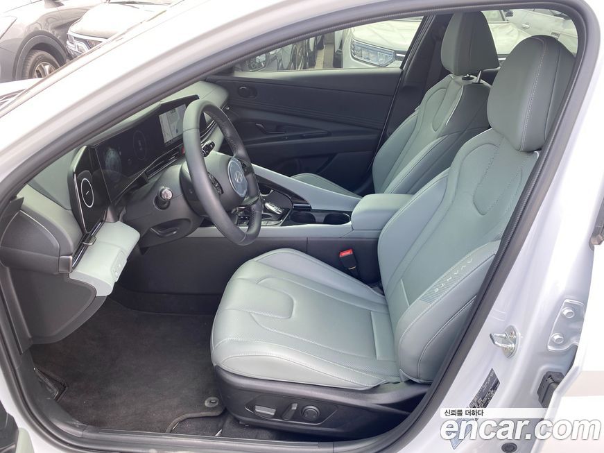 Hyundai AVANTE 2024