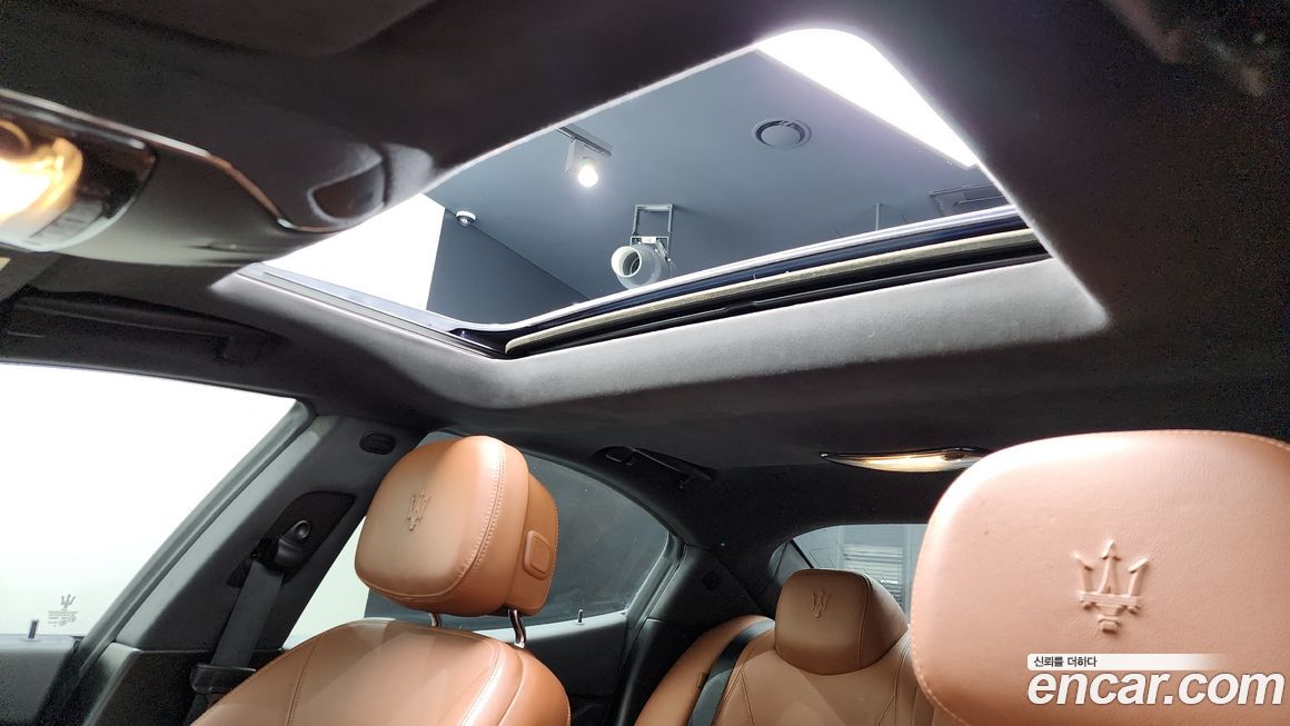 Maserati Ghibli 2016