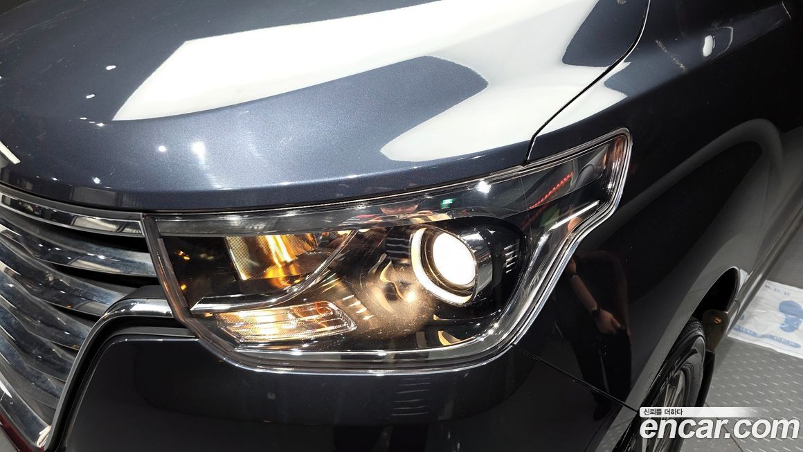 Hyundai Starex 2019