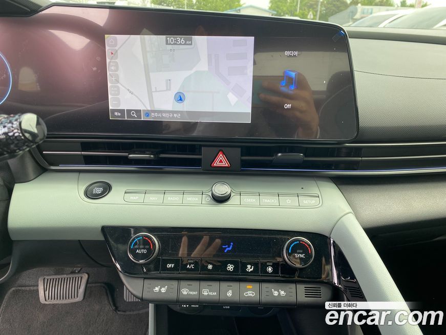 Hyundai AVANTE 2024
