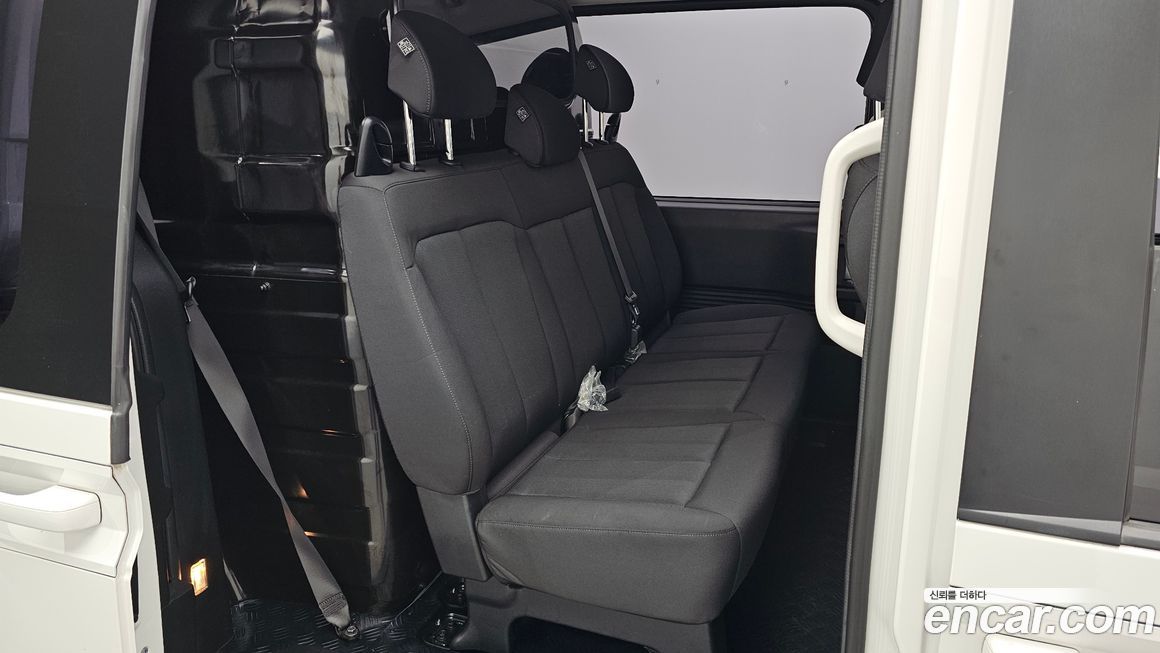 Hyundai Staria 2022
