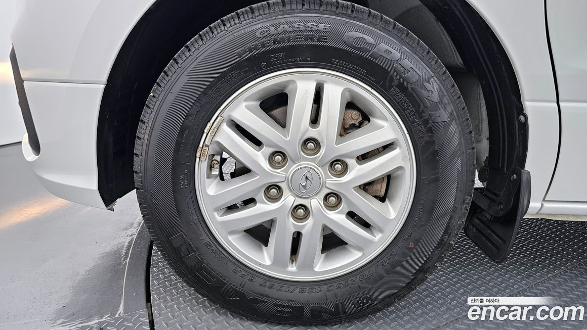 Hyundai Starex 2021