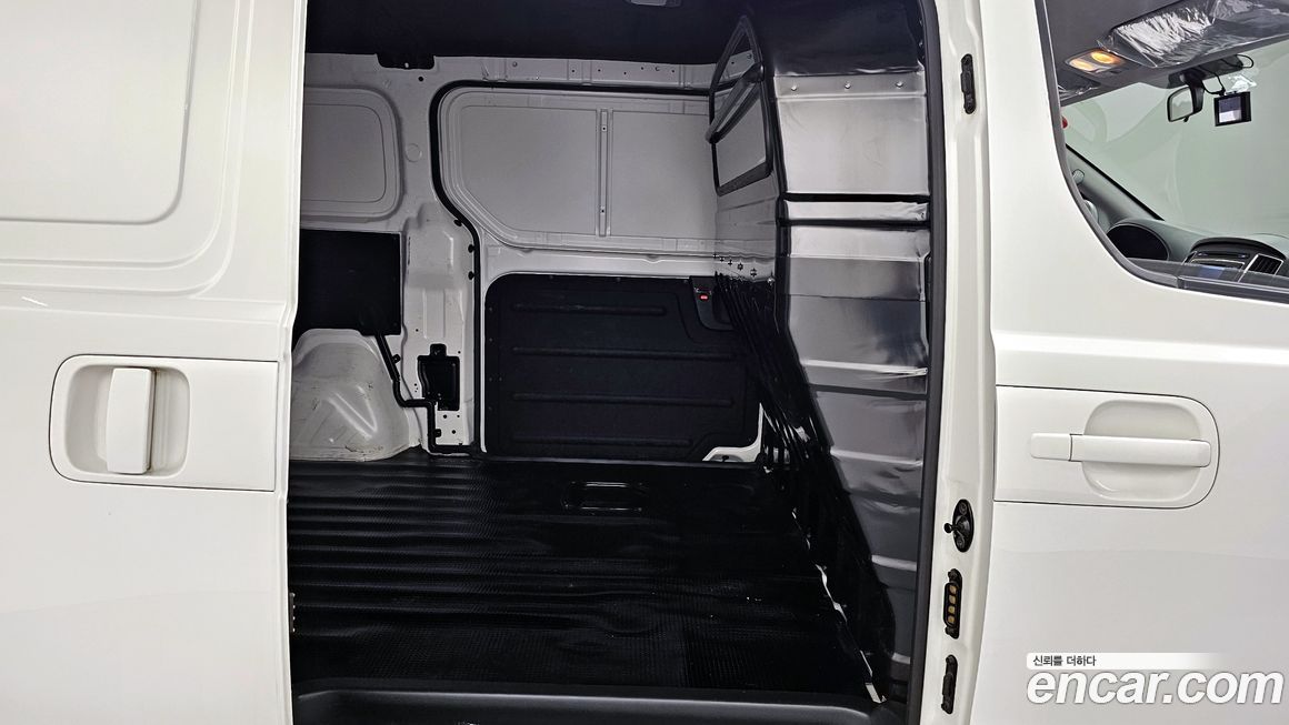 Hyundai Starex 2021