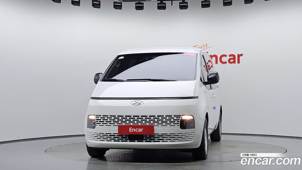 Hyundai Staria 2022