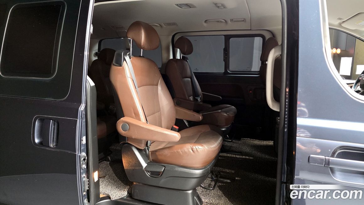 Hyundai Starex 2019