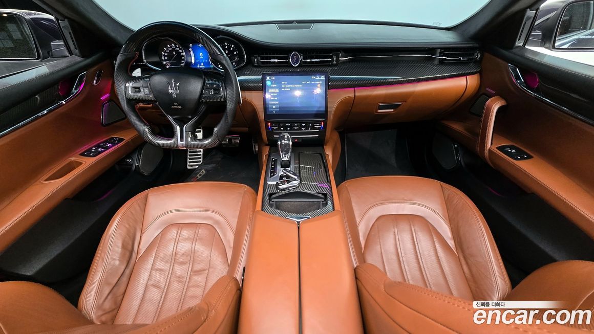 Maserati Quattroporte 2015