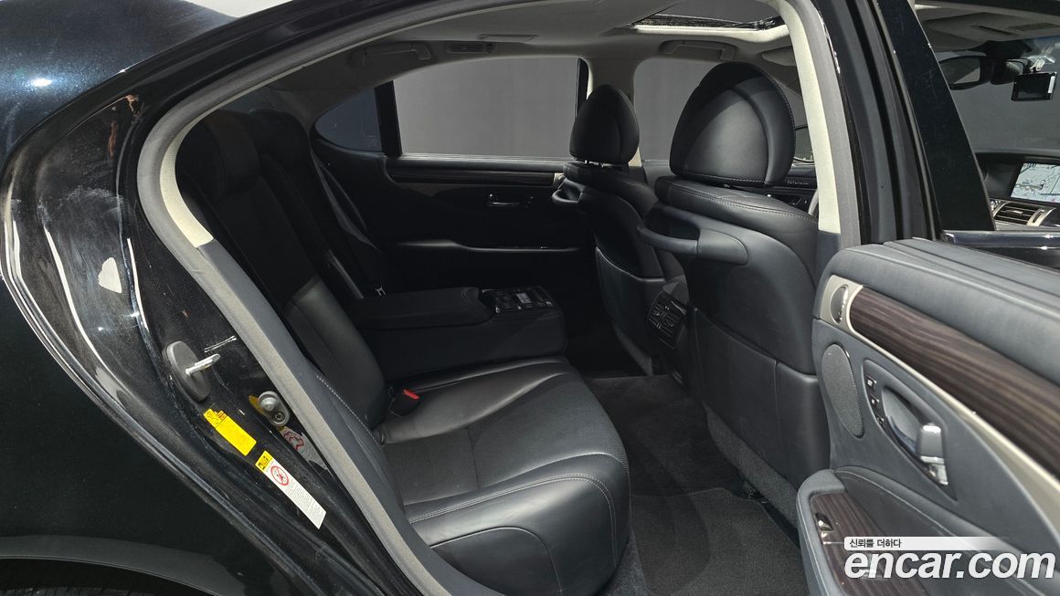 Lexus LS 2014