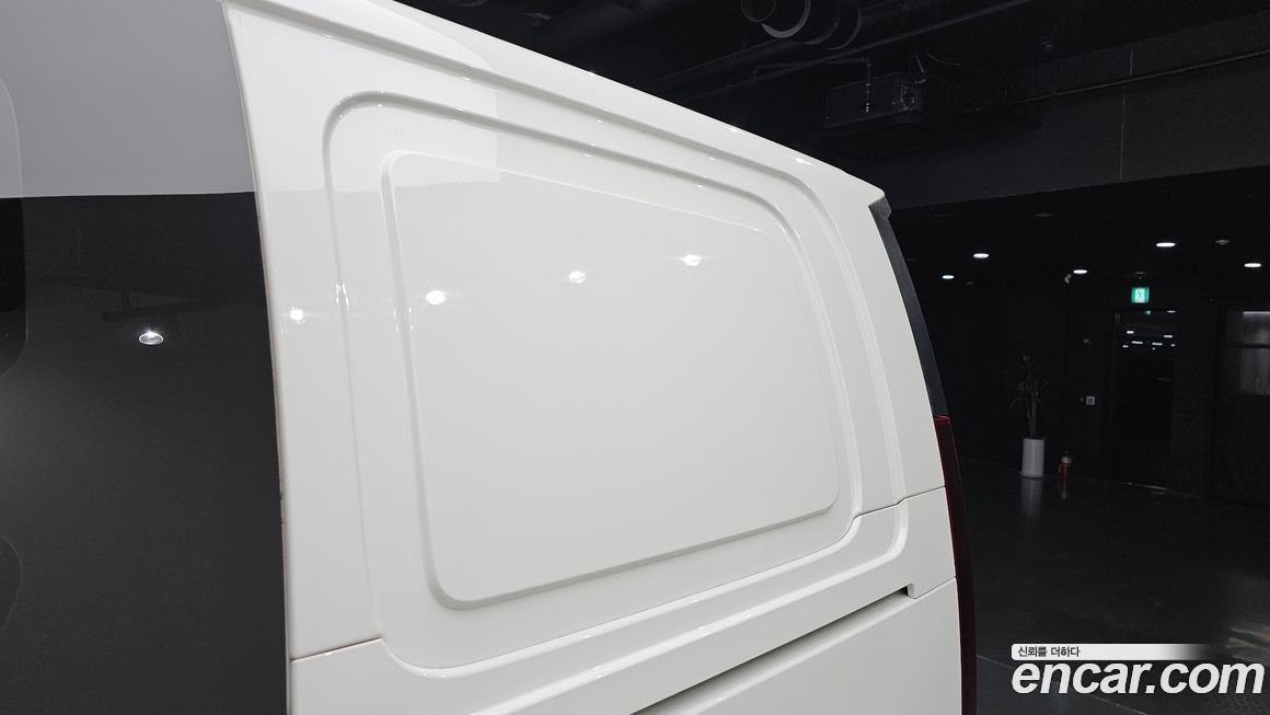 Hyundai Staria 2022