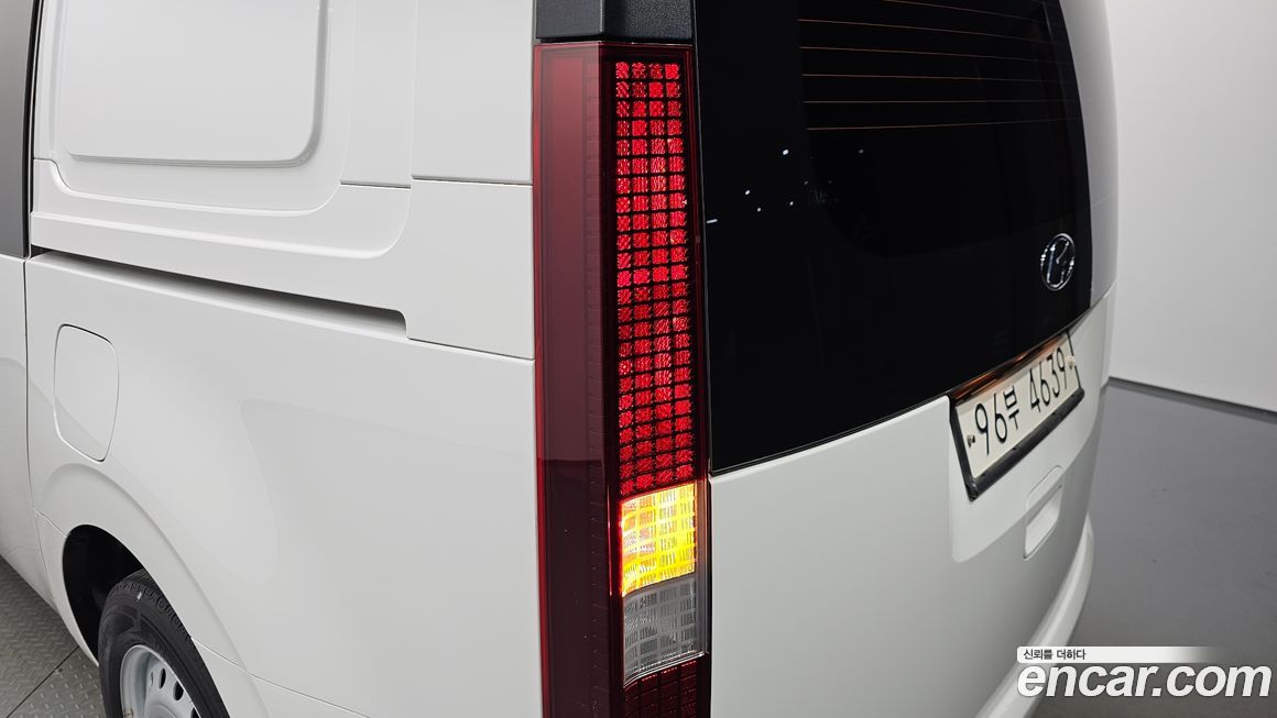 Hyundai Staria 2022