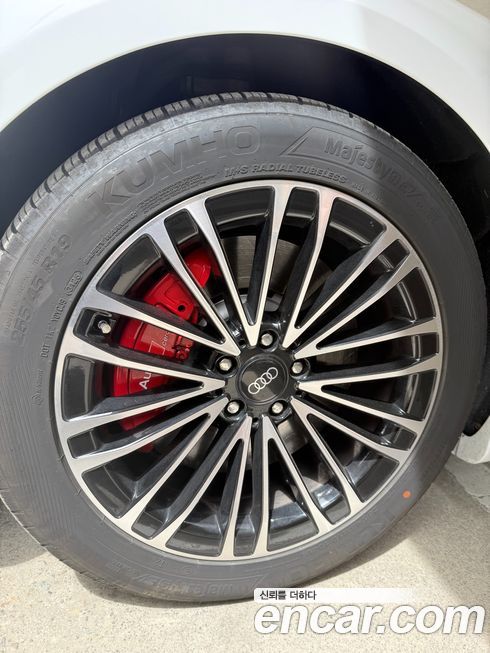 Audi A8 2011