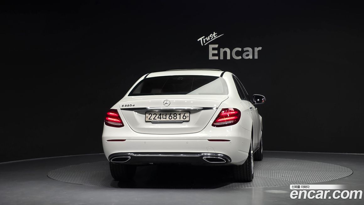 Mercedes-Benz E-Class 2018