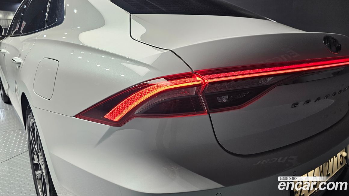 Hyundai Grandeur 2020