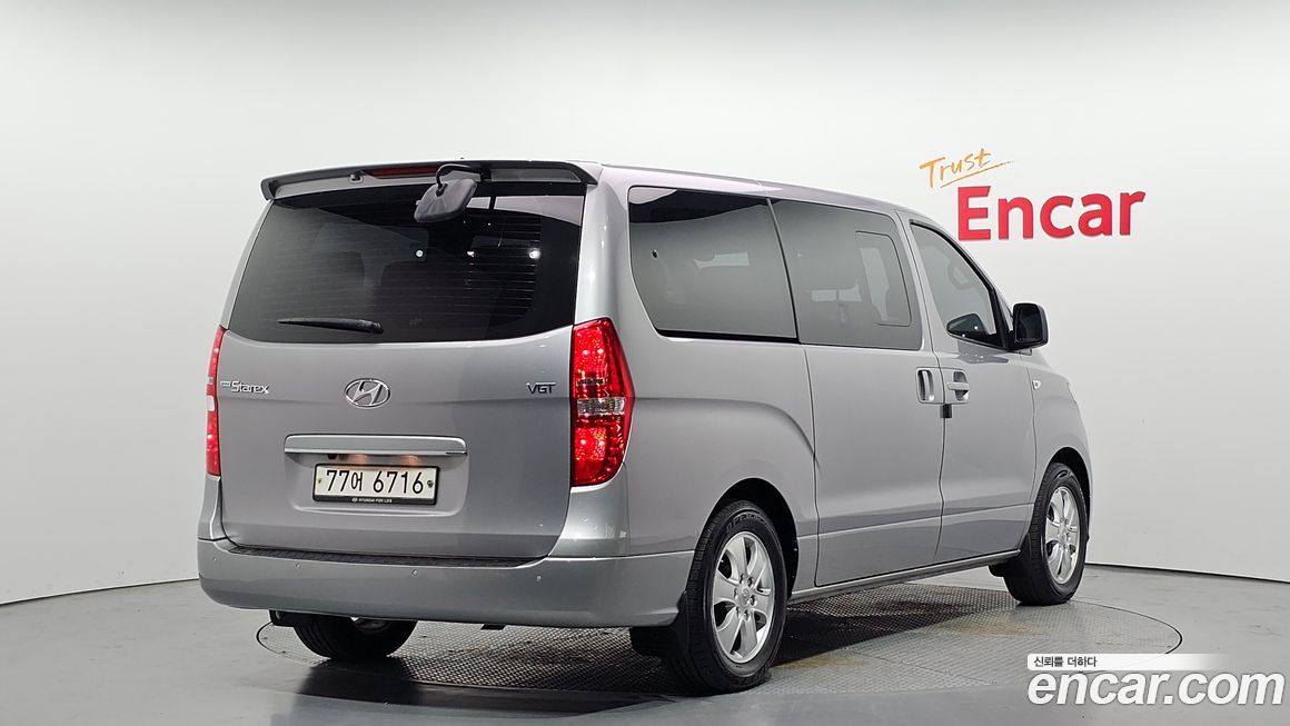 Hyundai Starex 2021