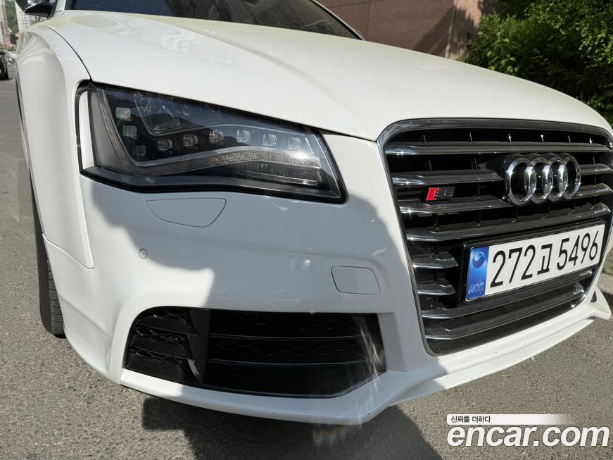 Audi A8 2011