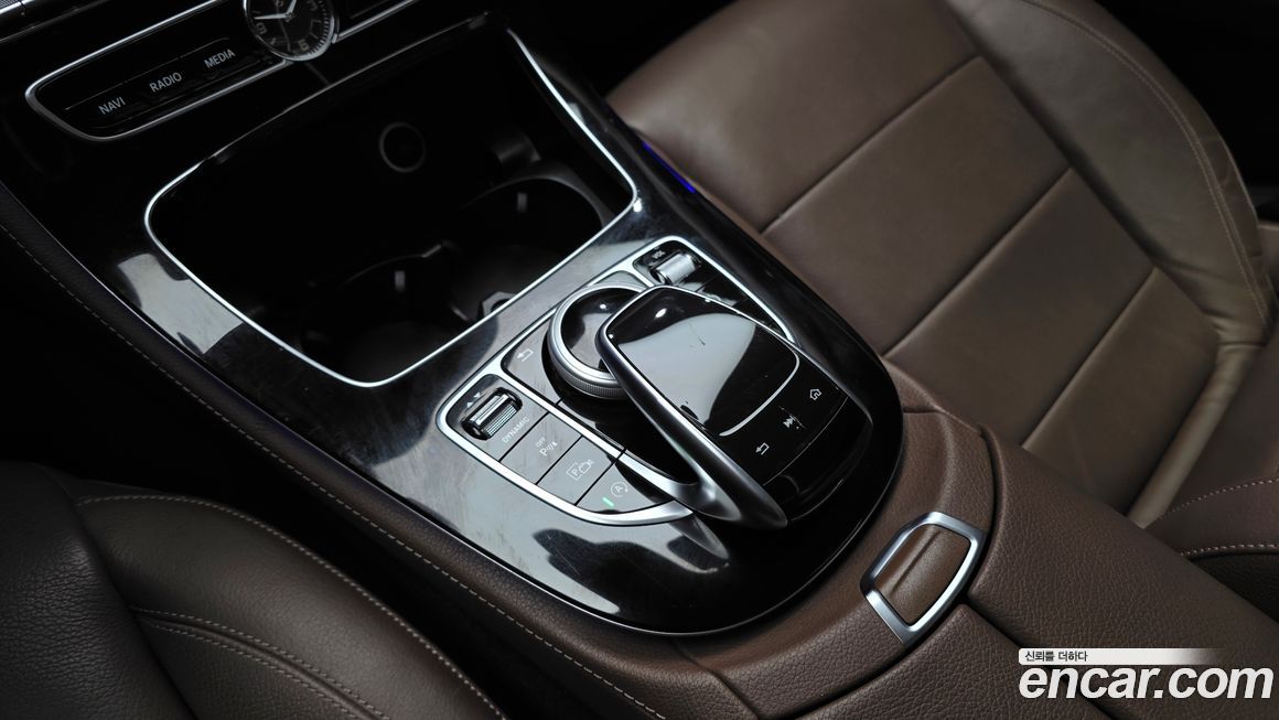 Mercedes-Benz E-Class 2018