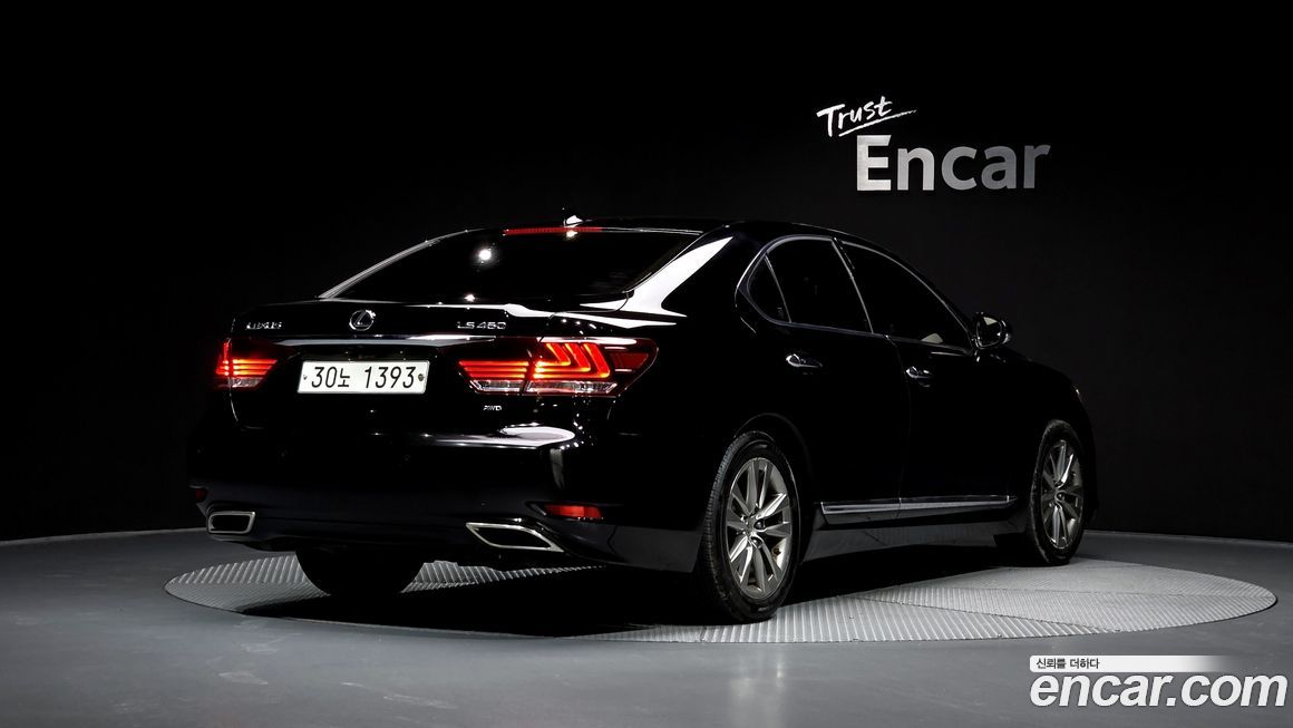 Lexus LS 2014