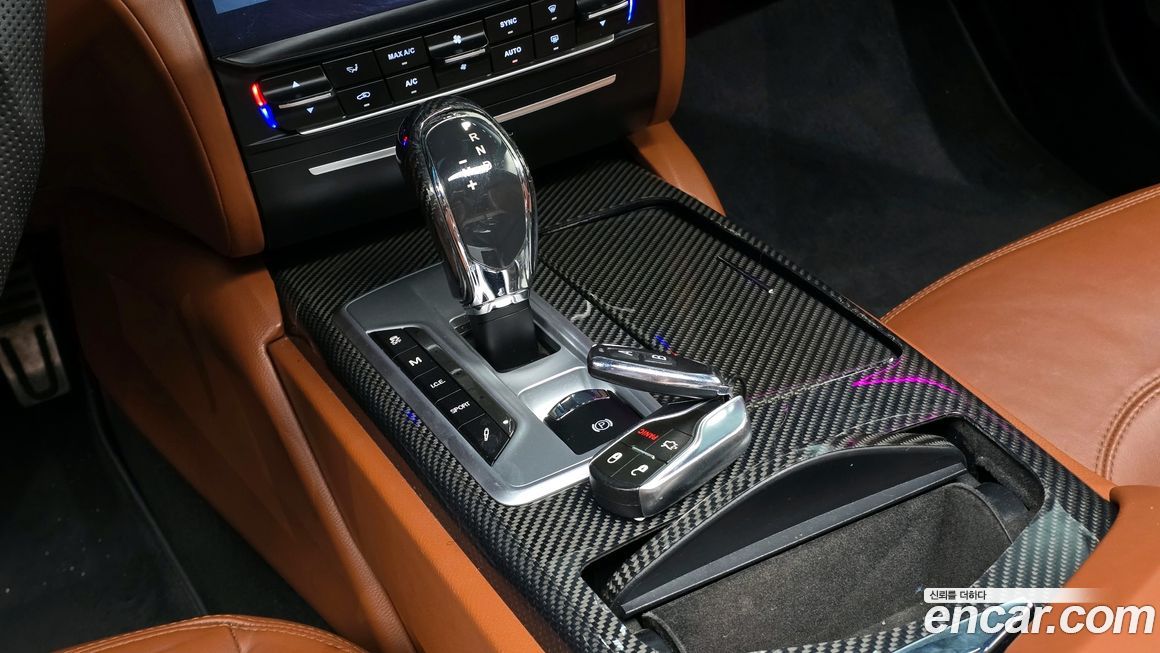 Maserati Quattroporte 2015