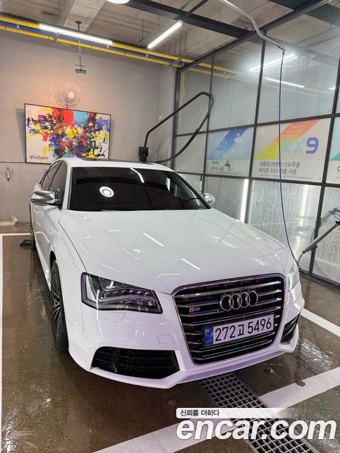 Audi A8 2011