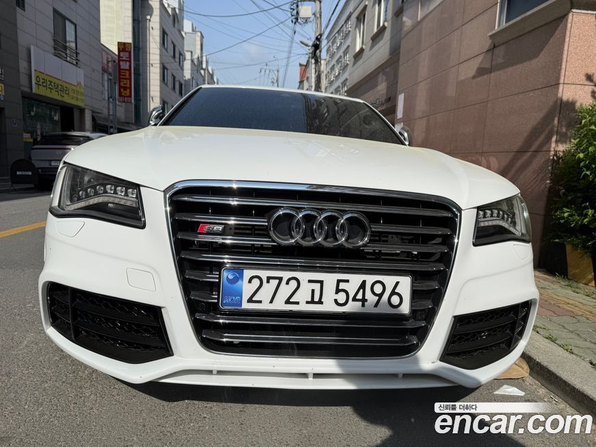 Audi A8 2011