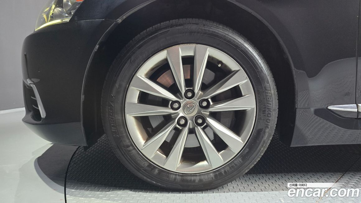Lexus LS 2014