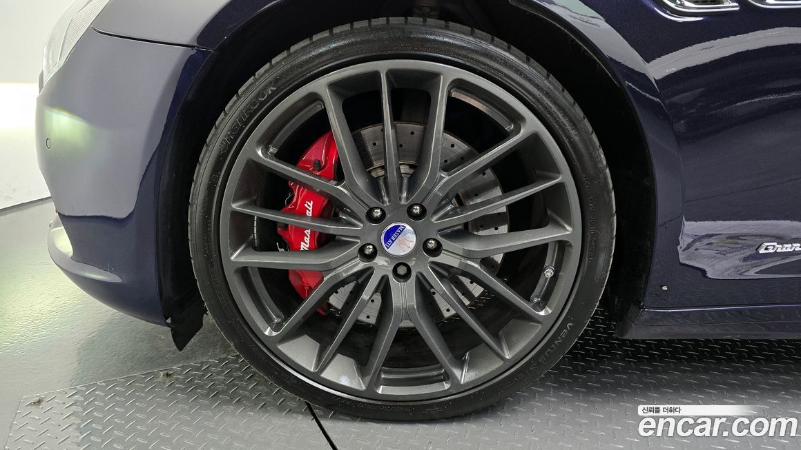 Maserati Quattroporte 2015