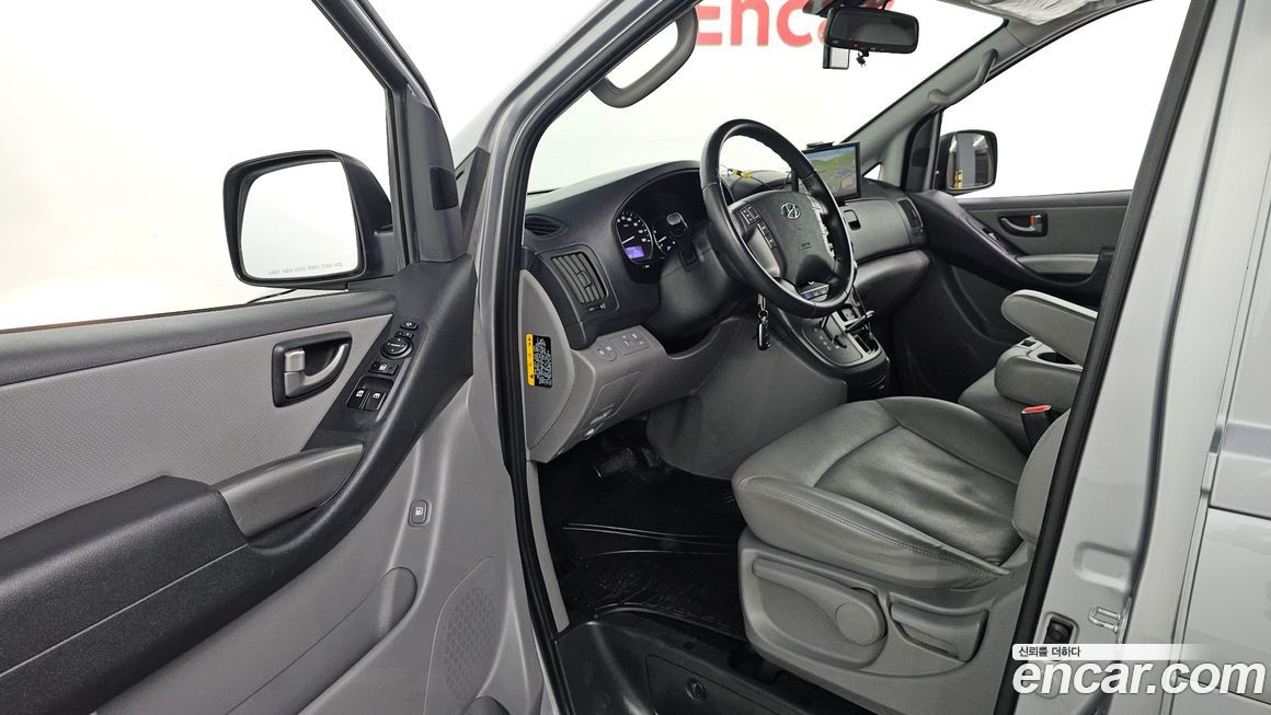 Hyundai Starex 2021