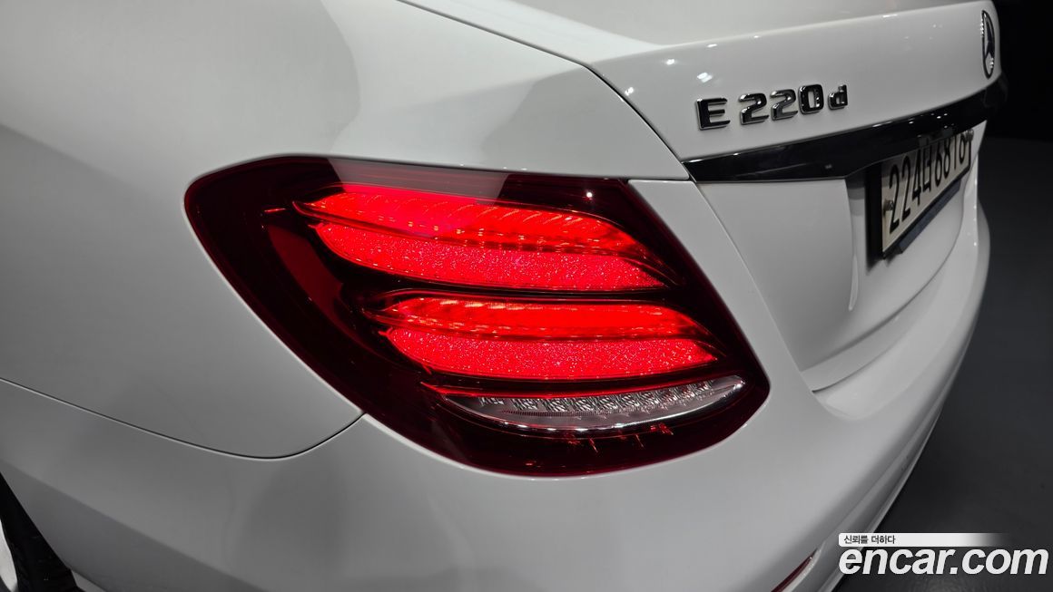Mercedes-Benz E-Class 2018