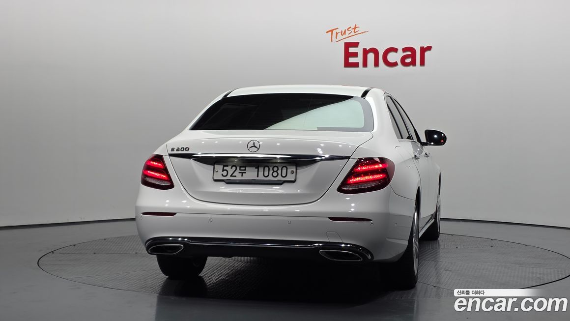 Mercedes-Benz E-Class 2018