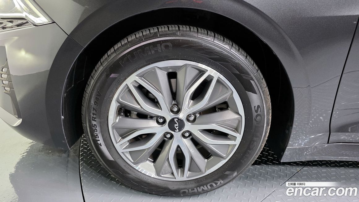 Kia K5 2023