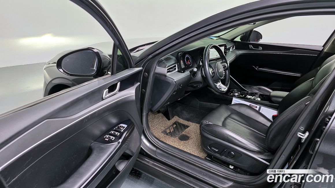 Kia K5 2023
