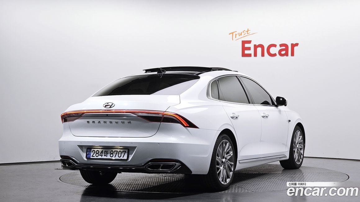 Hyundai Grandeur 2021