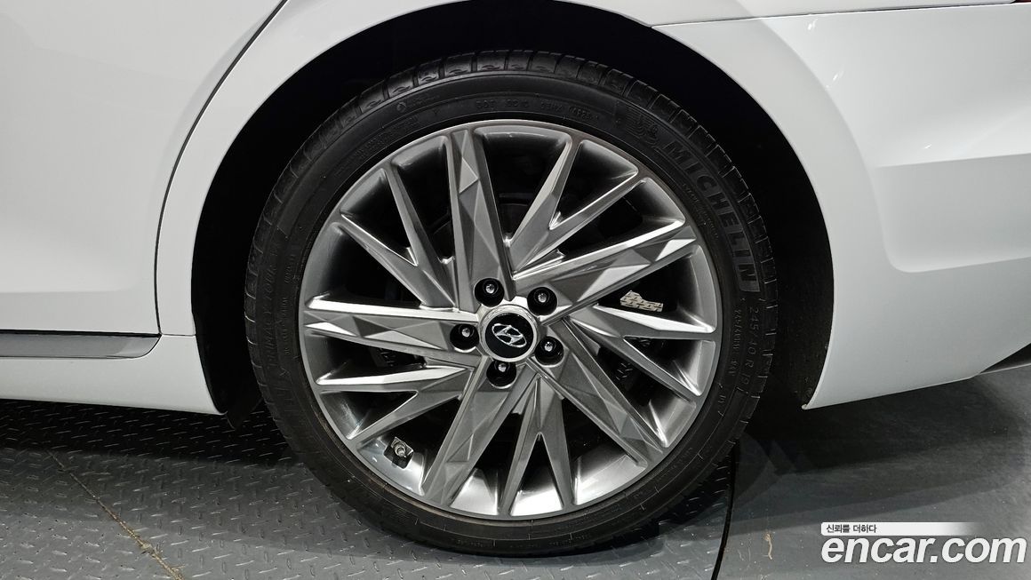 Hyundai Grandeur 2021