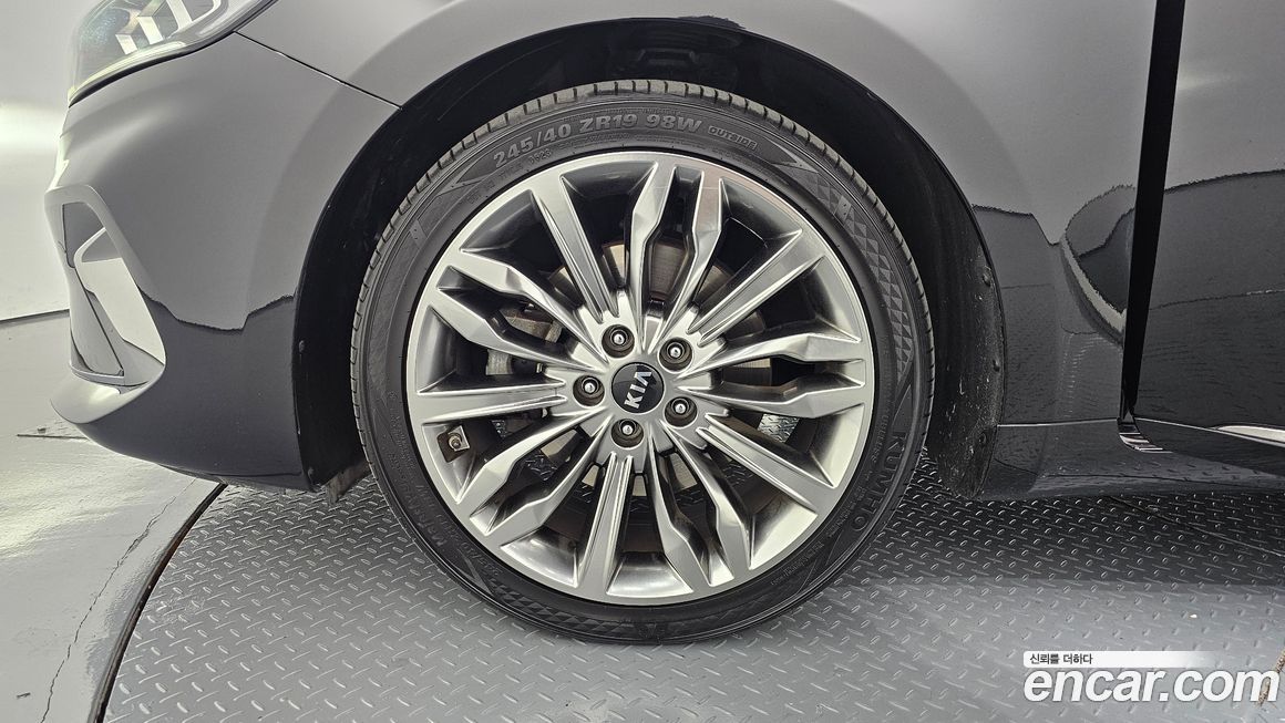 Kia K7 2020