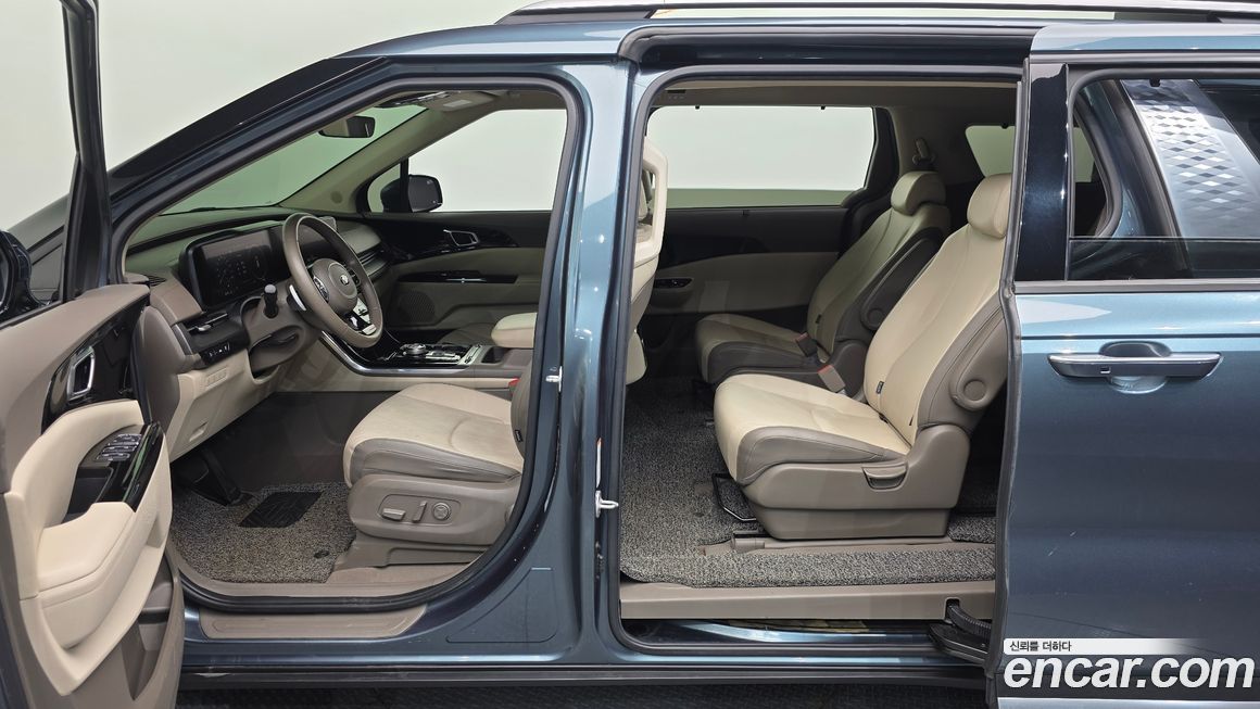 Kia Canival 2021