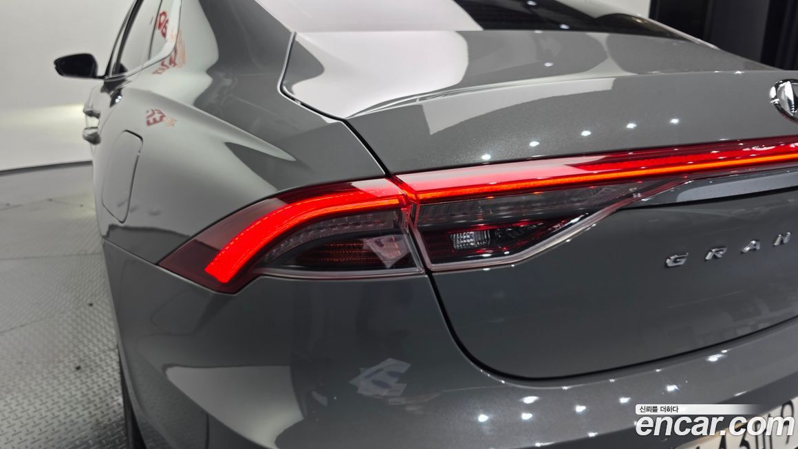 Hyundai Grandeur 2021