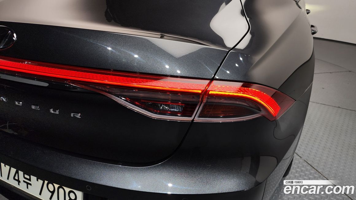 Hyundai Grandeur 2021
