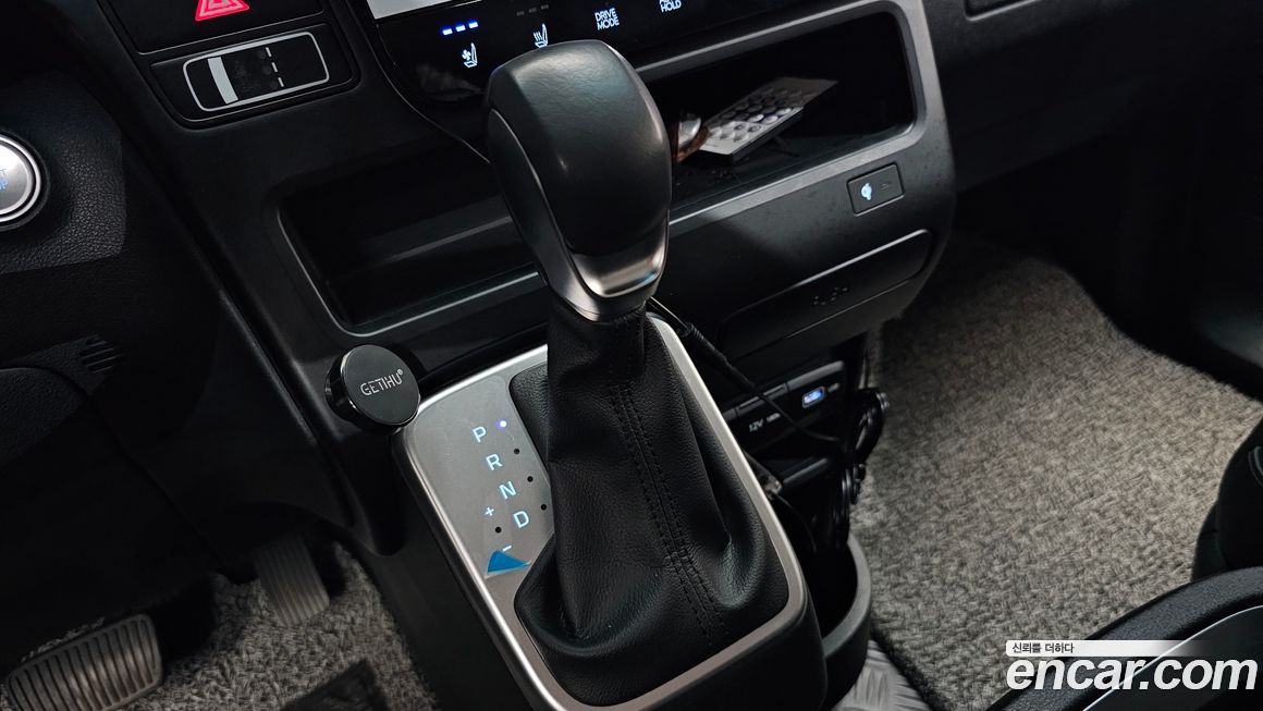 Hyundai Staria 2022