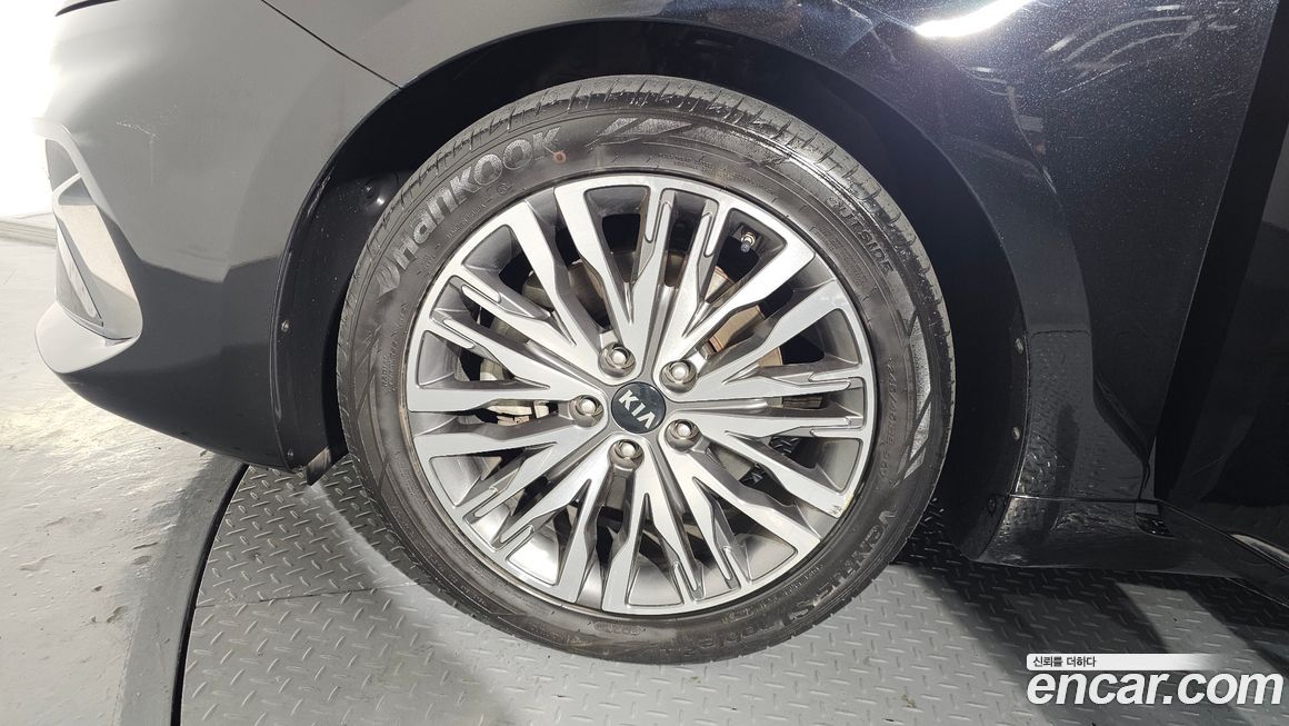 Kia K7 2021