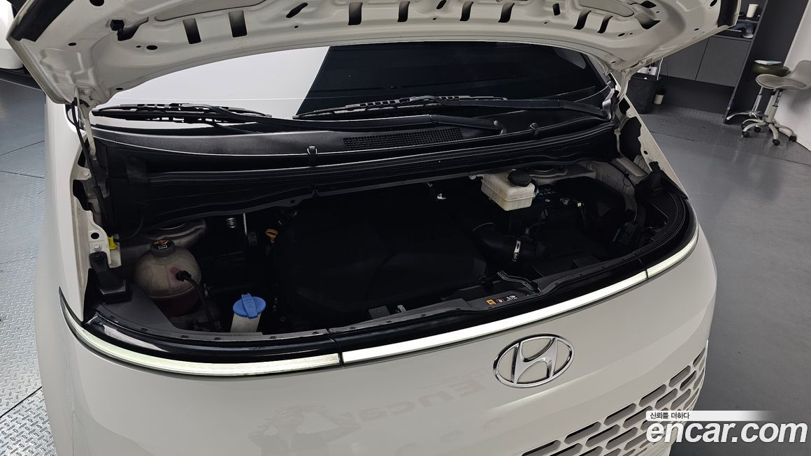 Hyundai Staria 2022