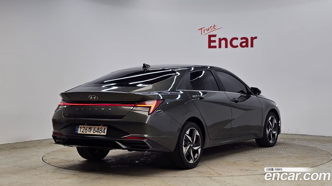 Hyundai AVANTE 2022