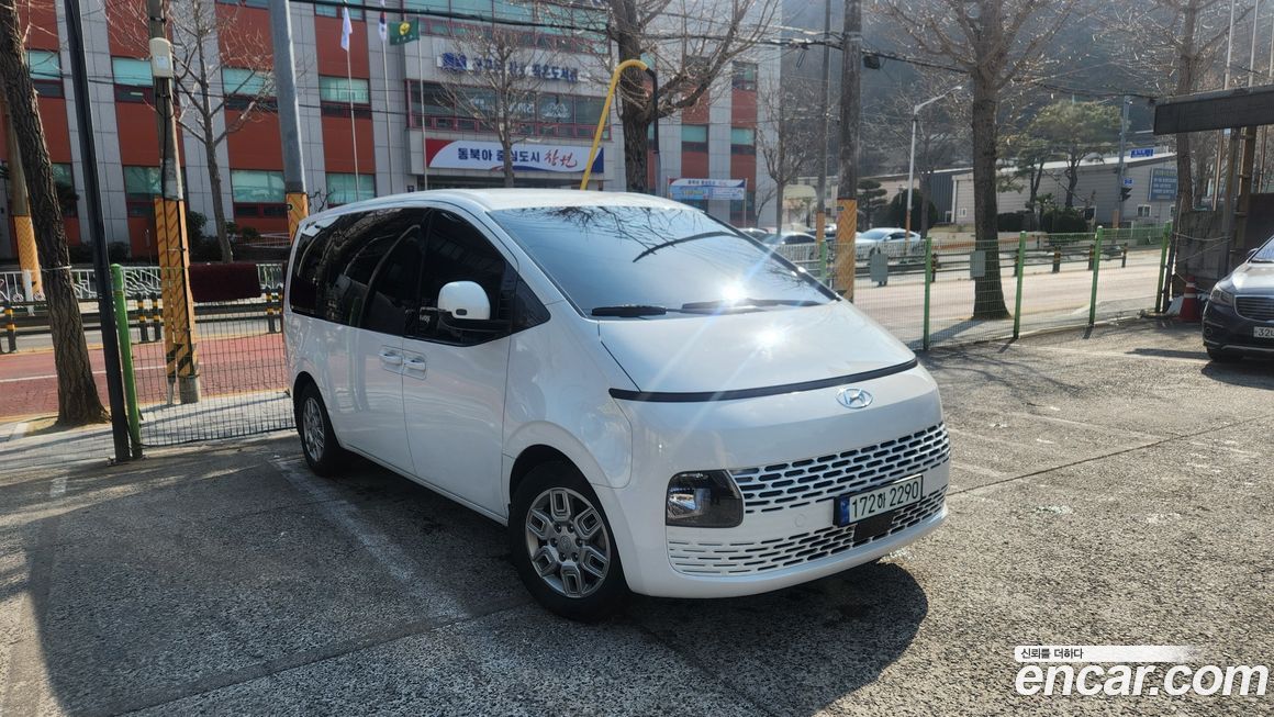 Hyundai Staria 2022