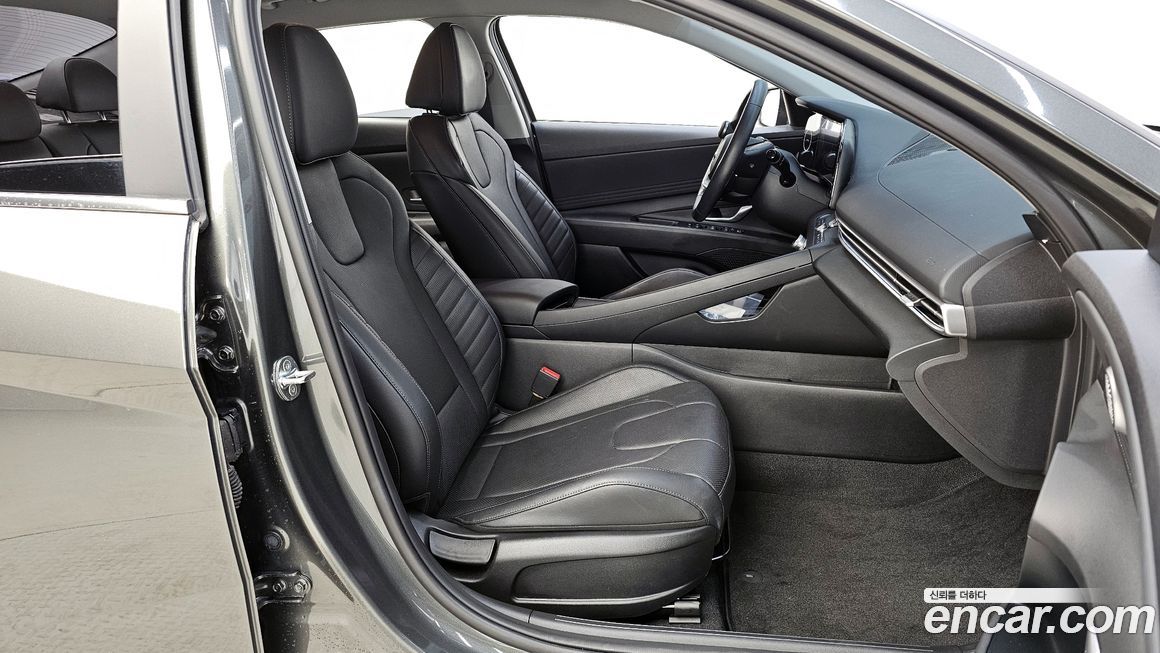Hyundai AVANTE 2022