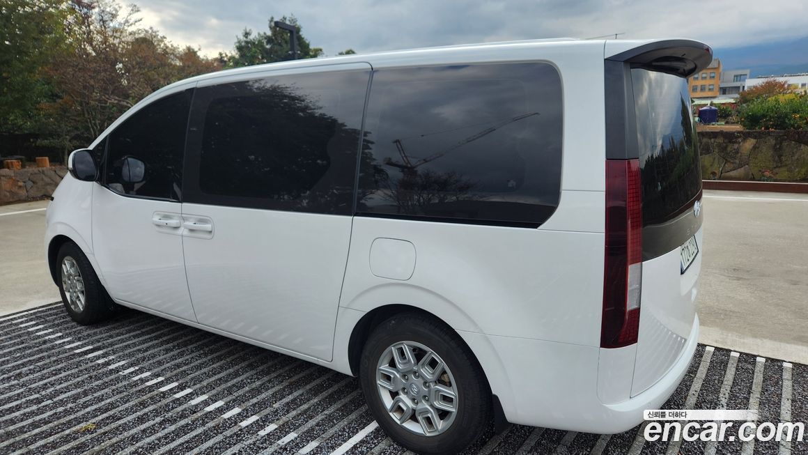 Hyundai Staria 2022